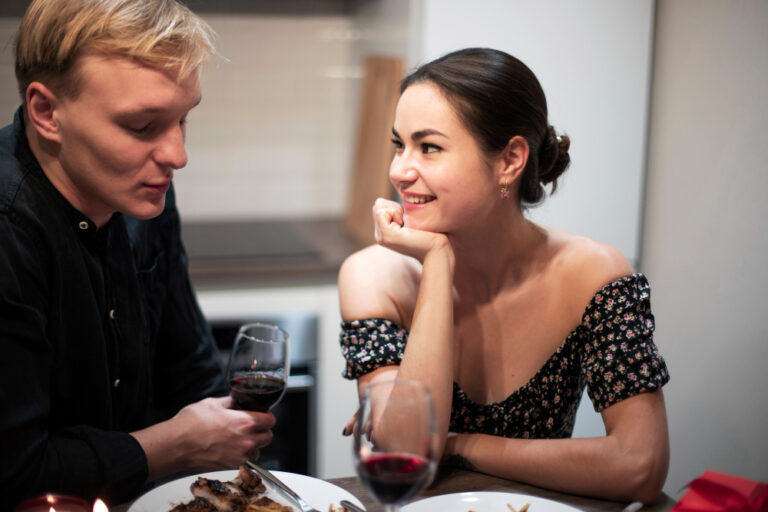 Sugar Baby Profile Tips: How to Stand Out to Sugar Daddies